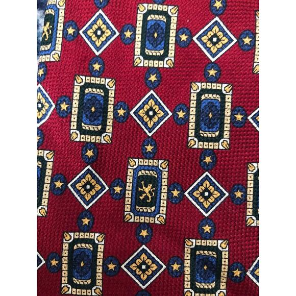 Tommy Hilfiger Men's 100% Italian Silk Tie Classic 2 Tone Design Red & Blue GUC - Picture 7 of 7